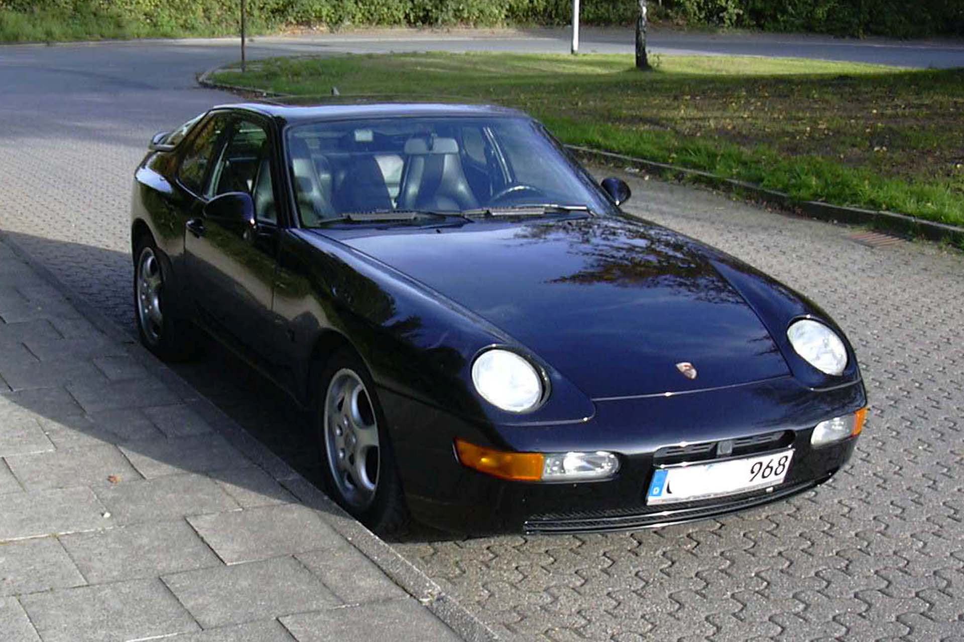 Porsche 968